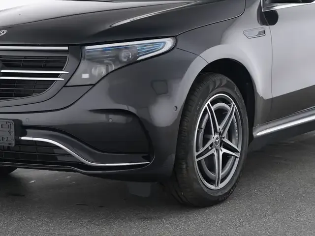 Mercedes-Benz EQC 400