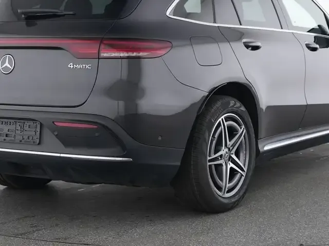 Mercedes-Benz EQC 400