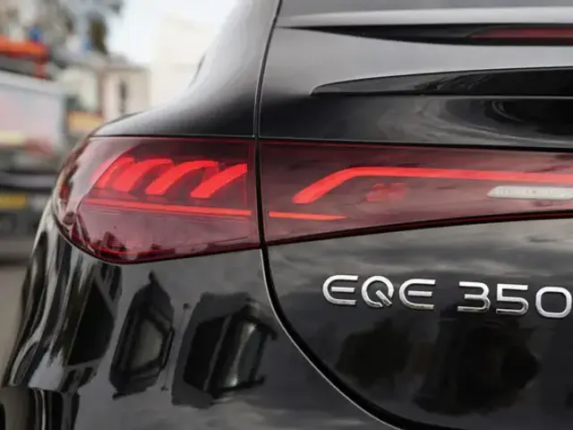 Mercedes-Benz EQE 350