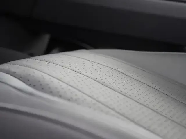 Mercedes-Benz EQE 350