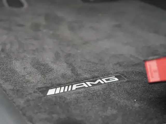 Mercedes-Benz EQE 350