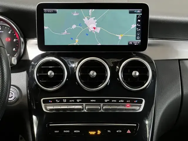 Mercedes-Benz C 220