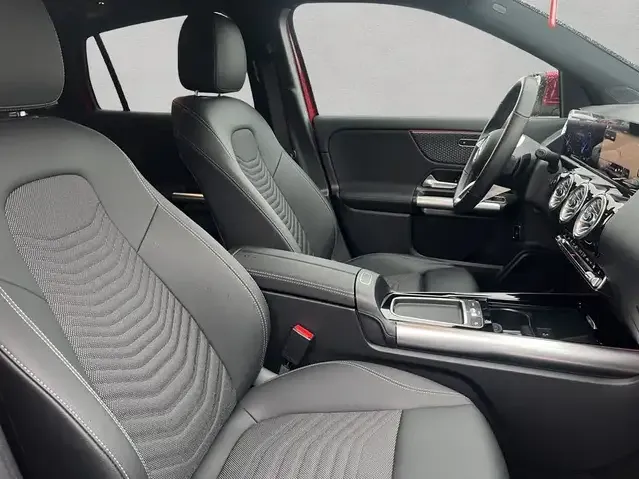 Mercedes-Benz EQA 300