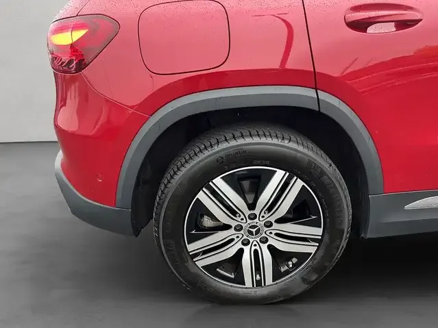 Mercedes-Benz EQA 300