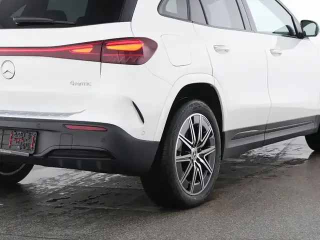 Mercedes-Benz EQA 300