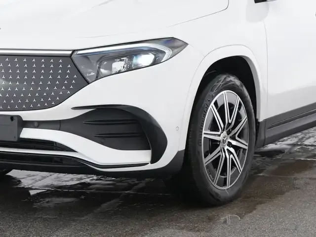 Mercedes-Benz EQA 300