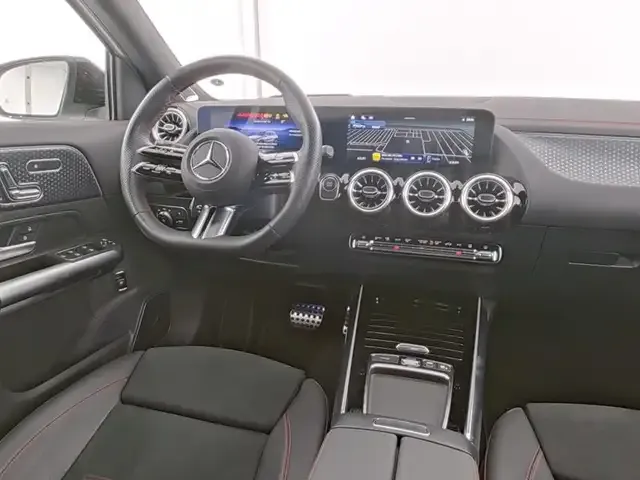 Mercedes-Benz EQA 300