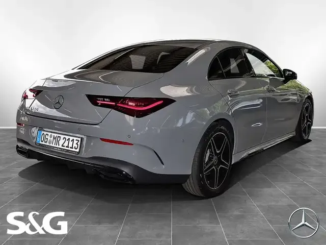 Mercedes-Benz CLA 180