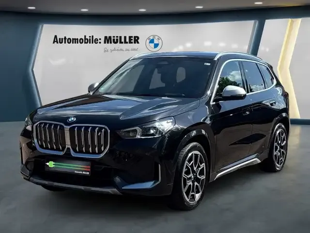 BMW iX1