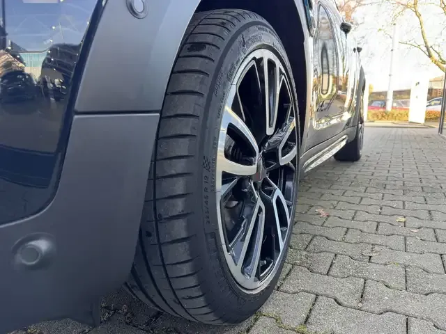 MINI Cooper SE Countryman