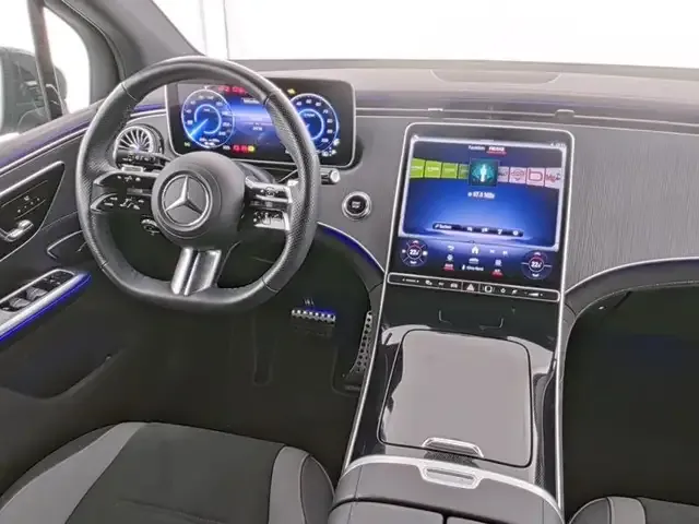 Mercedes-Benz EQE SUV