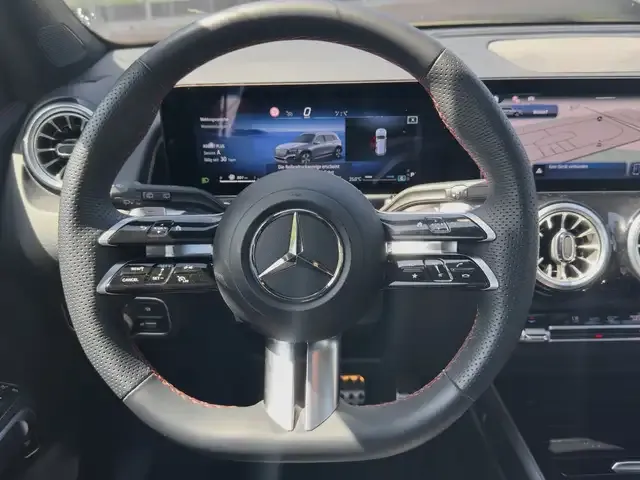 Mercedes-Benz GLB 200
