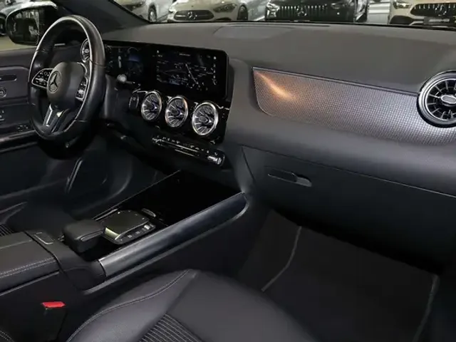 Mercedes-Benz EQA 250