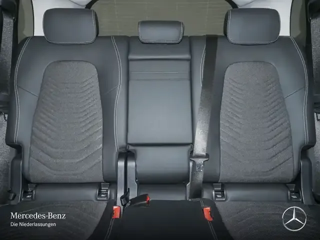 Mercedes-Benz EQB 300