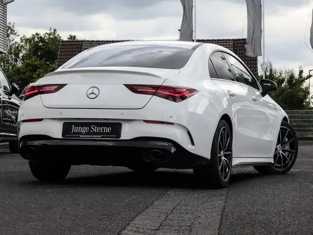 Mercedes-Benz CLA 35 AMG