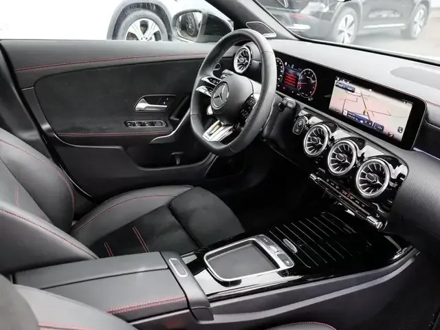 Mercedes-Benz CLA 35 AMG
