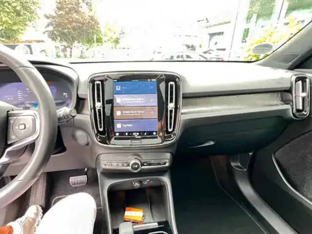 Volvo EX40
