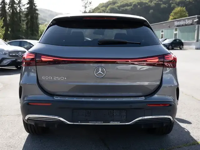 Mercedes-Benz EQA 250