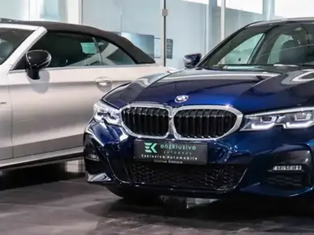 BMW 330