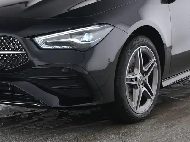 Mercedes-Benz CLA 250