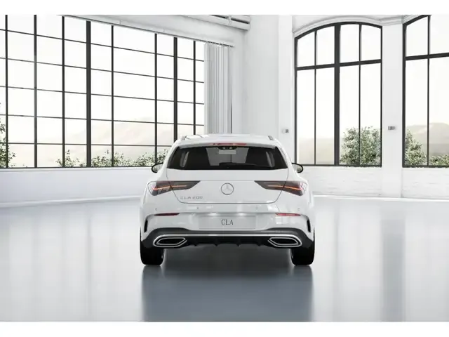 Mercedes-Benz CLA 200
