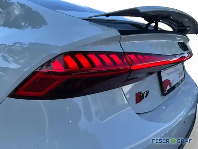 Audi S7
