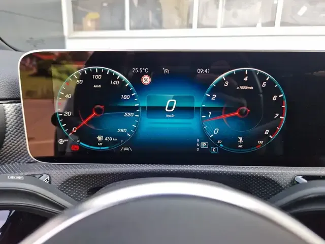Mercedes-Benz A 200