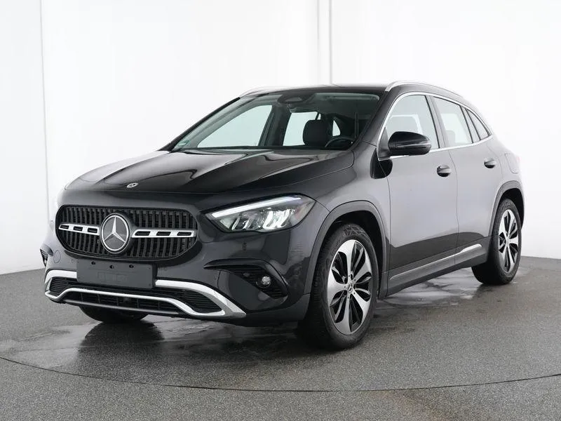 Mercedes-Benz GLA 220