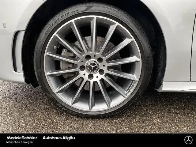 Mercedes-Benz A 250