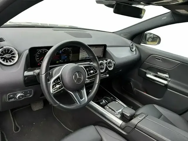 Mercedes-Benz EQA 250