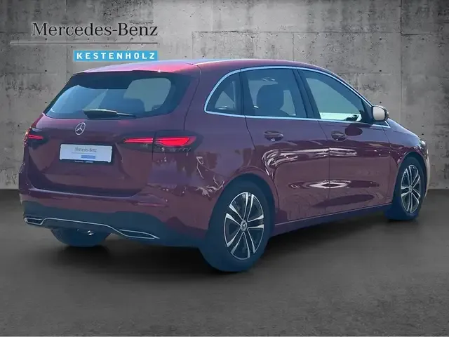 Mercedes-Benz B 220