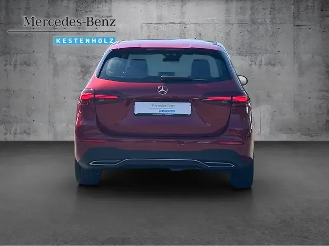 Mercedes-Benz B 220