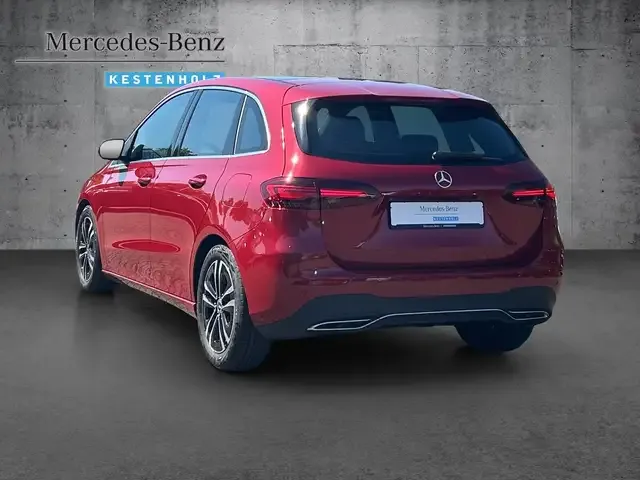 Mercedes-Benz B 220