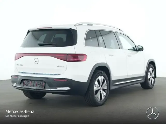 Mercedes-Benz EQB 300
