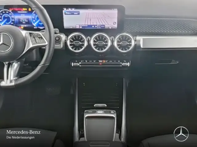 Mercedes-Benz EQB 300