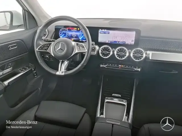 Mercedes-Benz EQB 300