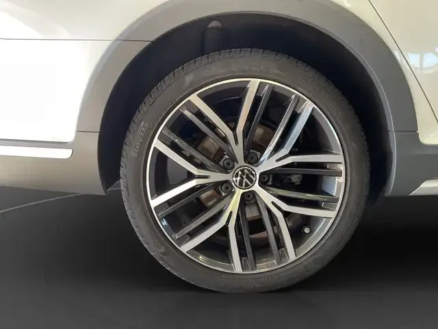 Volkswagen Passat Alltrack