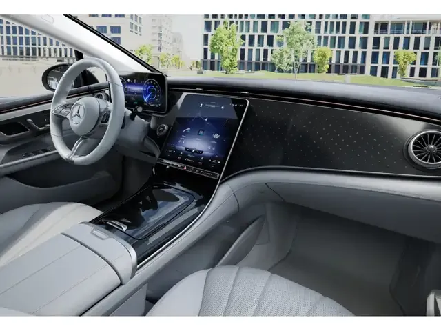 Mercedes-Benz EQE 300