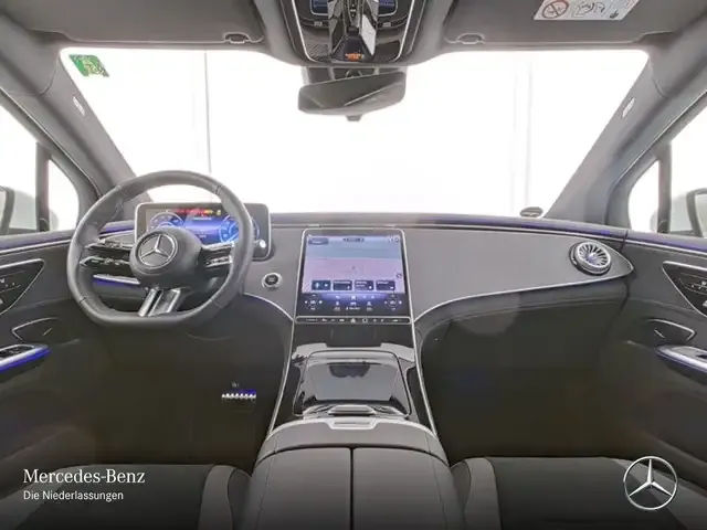 Mercedes-Benz EQE SUV