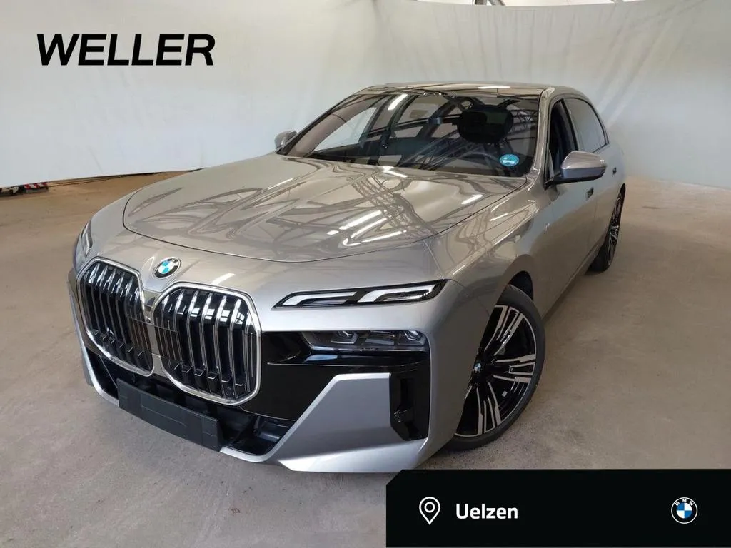 BMW 740