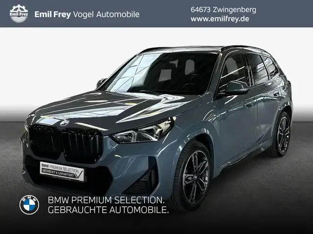 BMW iX1