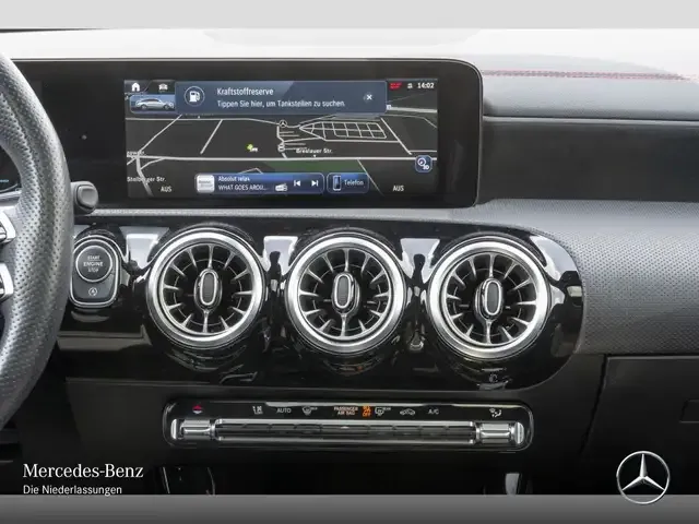 Mercedes-Benz CLA 200