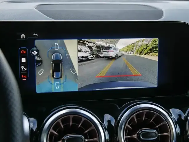 Mercedes-Benz EQB 350