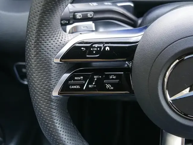 Mercedes-Benz EQB 350