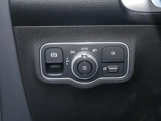 Mercedes-Benz EQB 350