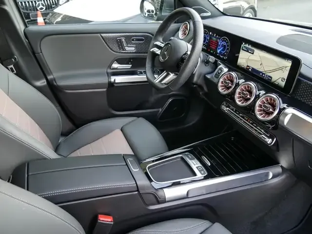 Mercedes-Benz EQB 350