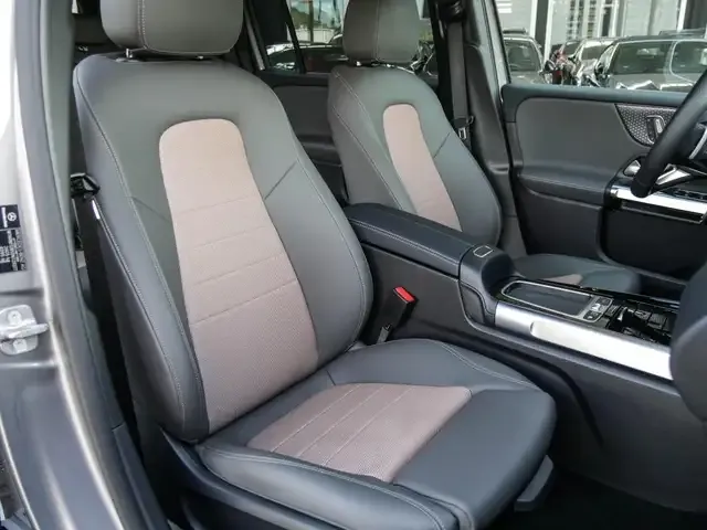 Mercedes-Benz EQB 350