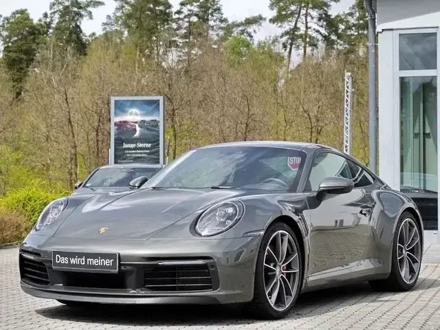 Porsche 992