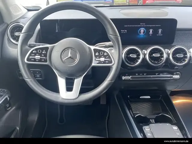 Mercedes-Benz GLB 250