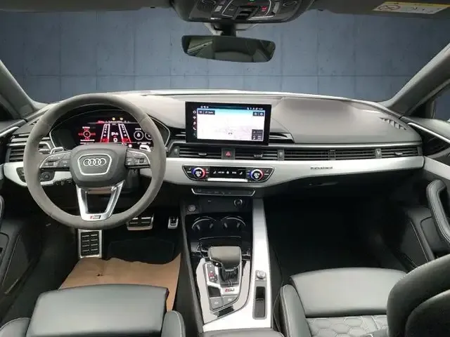 Audi RS4